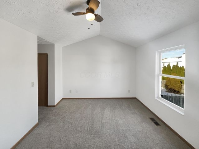 3376 Oak Bend Boulevard, Canal Winchester, OH 43110