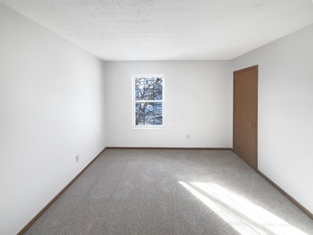 3376 Oak Bend Boulevard, Canal Winchester, OH 43110