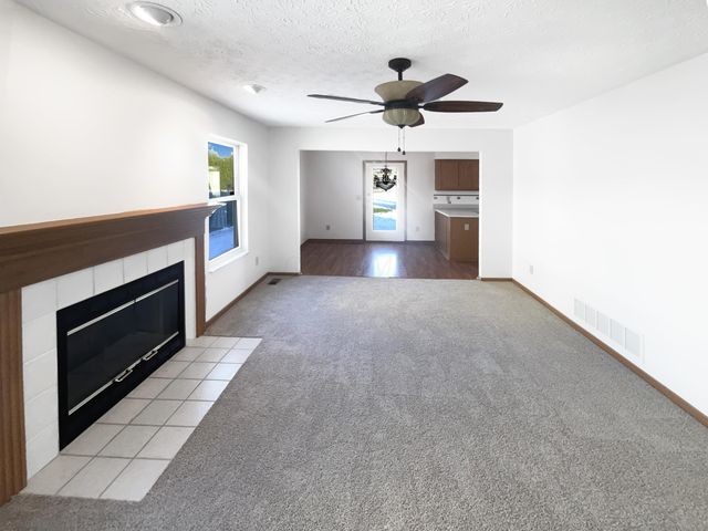 3376 Oak Bend Boulevard, Canal Winchester, OH 43110