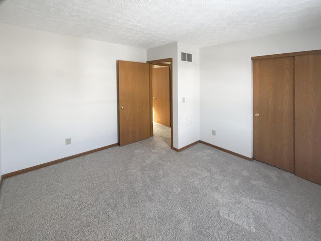 3376 Oak Bend Boulevard, Canal Winchester, OH 43110