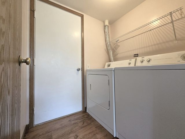 8 E Shag Bark Lane, Streamwood, IL 60107