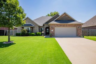 117 Saint Vincent Street, Lowell, AR 72745