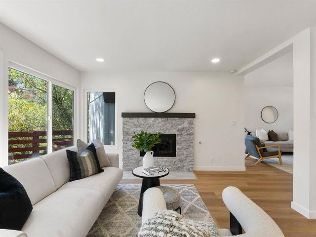 2277 Dunstan, Oceanside, CA 92054