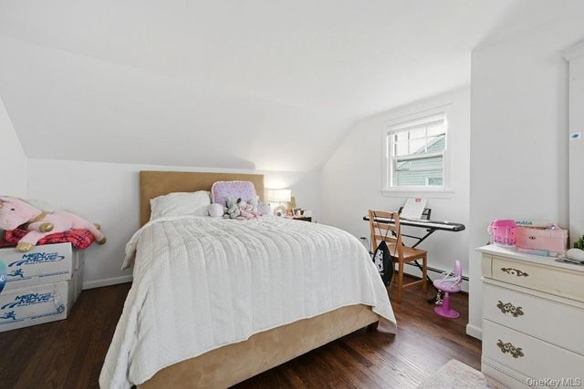 15 School Street, Port Washington, NY 11050