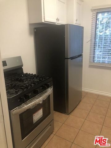 8360 Blackburn Avenue 1, Los Angeles, CA 90048