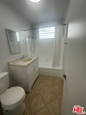 8360 Blackburn Avenue 1, Los Angeles, CA 90048