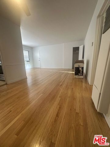 8360 Blackburn Avenue 1, Los Angeles, CA 90048