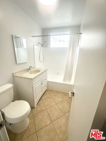 8360 Blackburn Avenue 1, Los Angeles, CA 90048