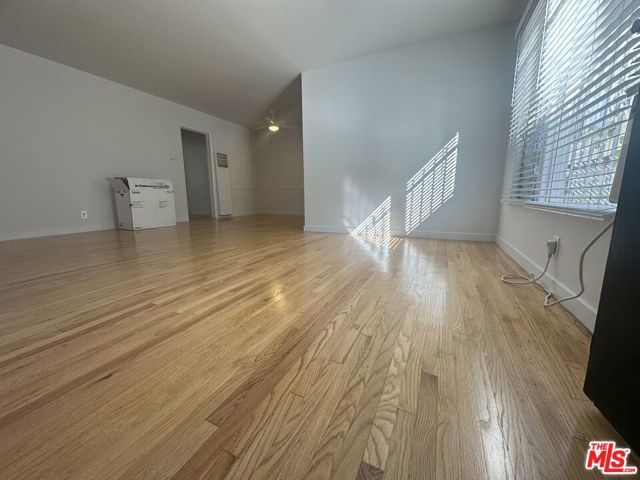 8360 Blackburn Avenue 1, Los Angeles, CA 90048