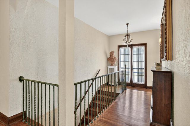 4447 Dupont Avenue S, Minneapolis, MN 55419