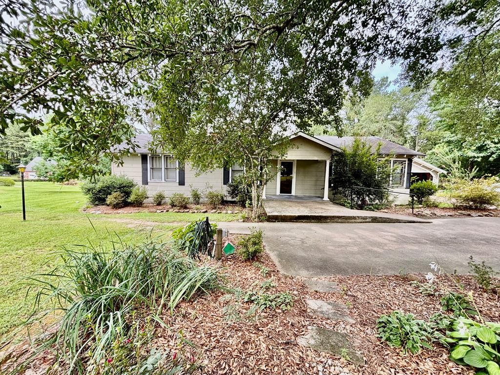 1078 Hwy 570 E, Mccomb, MS 39648