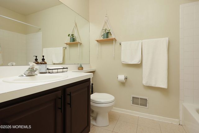 2811 Ice House Court, Freehold, NJ 07728
