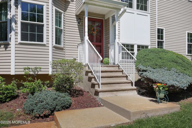 2811 Ice House Court, Freehold, NJ 07728
