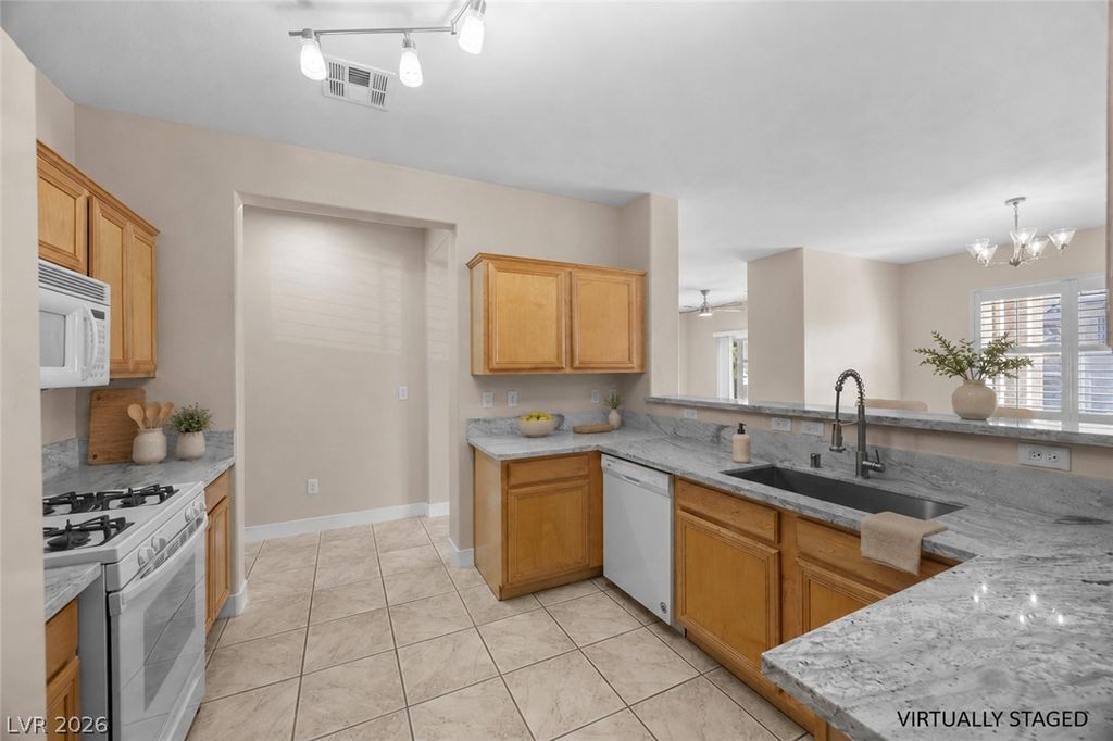 717 Peachy Canyon Circle 101, Las Vegas, NV 89144 — photo 5