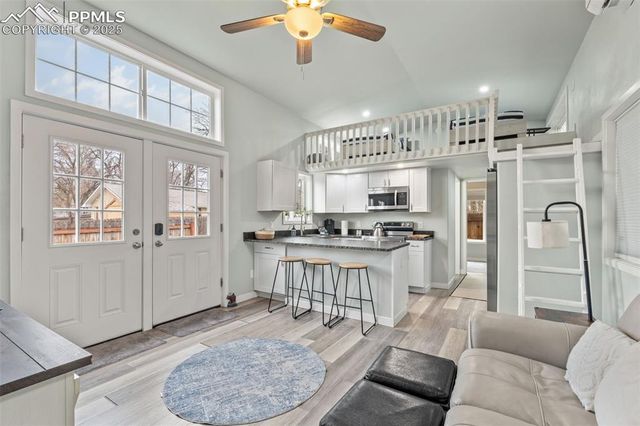 711 N Spruce Street, Colorado Springs, CO 80905