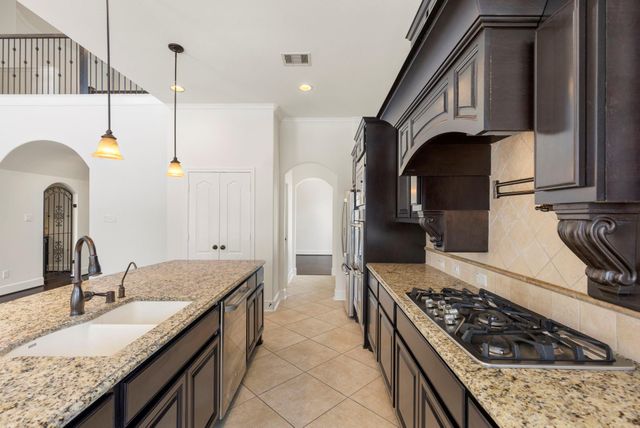 11210 Spoke Hollow Creek Lane, Cypress, TX 77433
