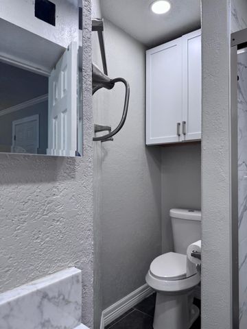 937 5th Street, San Leon, TX 77539