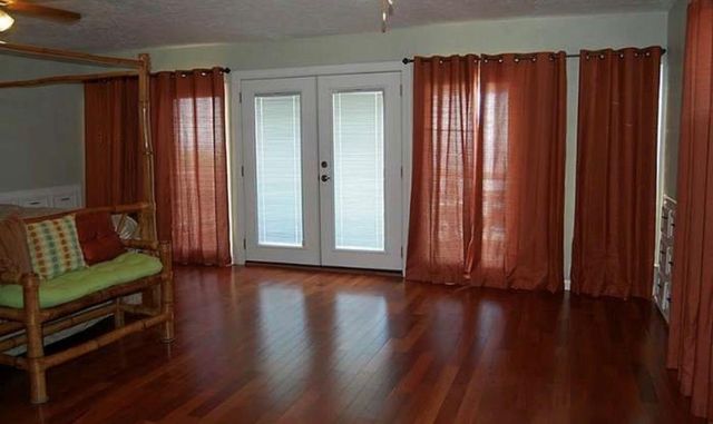 937 5th Street, San Leon, TX 77539