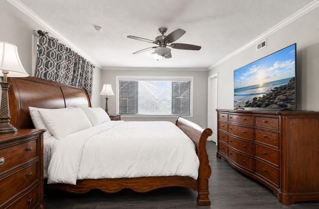 937 5th Street, San Leon, TX 77539