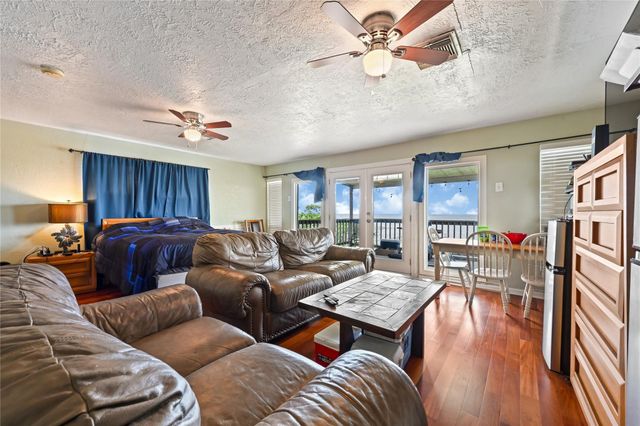 937 5th Street, San Leon, TX 77539