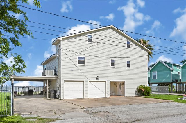 937 5th Street, San Leon, TX 77539