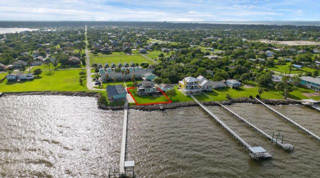 937 5th Street, San Leon, TX 77539