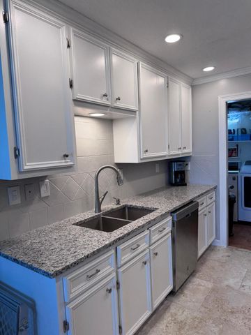 937 5th Street, San Leon, TX 77539