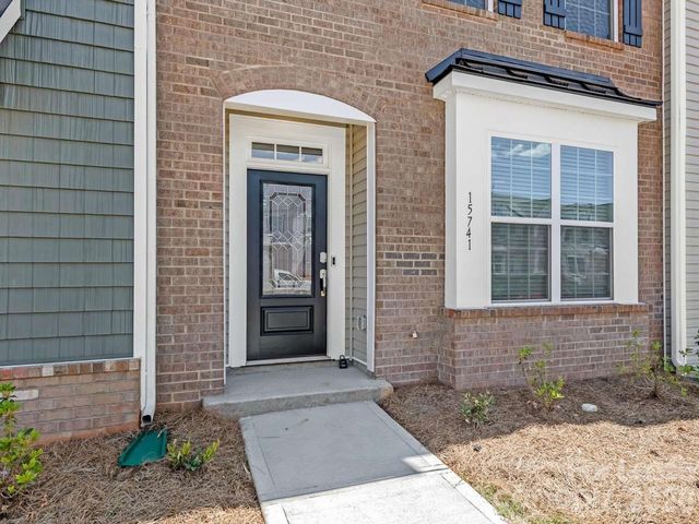 15741 Country House Street, Charlotte, NC 28273