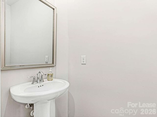 15741 Country House Street, Charlotte, NC 28273