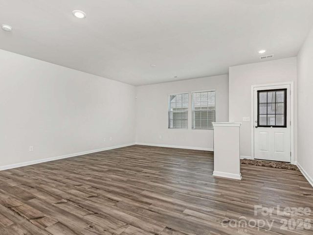 15741 Country House Street, Charlotte, NC 28273