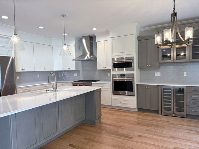 2 Village Circle 2, Guilford, CT 06437