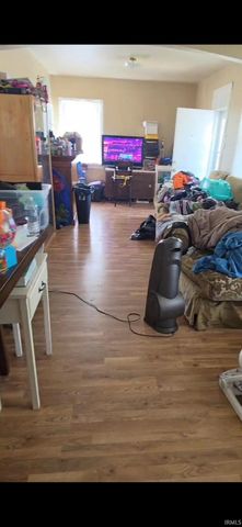 1332 Harmar Street, Fort Wayne, IN 46803
