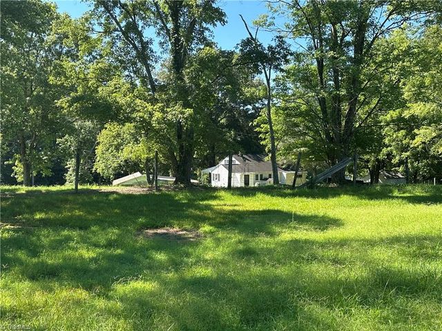 4694 S NC Highway 18, Boomer, NC 28606