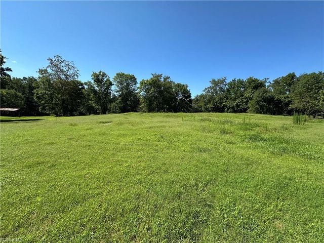 4694 S NC Highway 18, Boomer, NC 28606