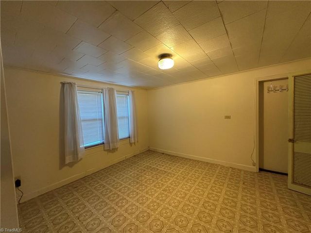 4694 S NC Highway 18, Boomer, NC 28606
