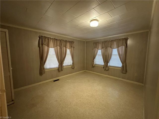 4694 S NC Highway 18, Boomer, NC 28606