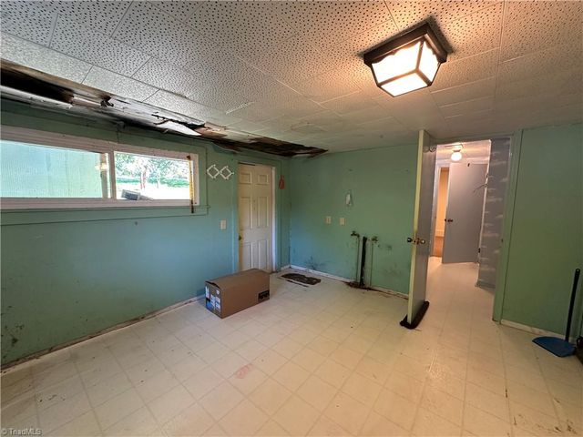 4694 S NC Highway 18, Boomer, NC 28606