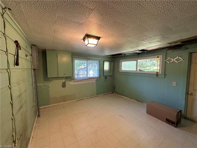 4694 S NC Highway 18, Boomer, NC 28606
