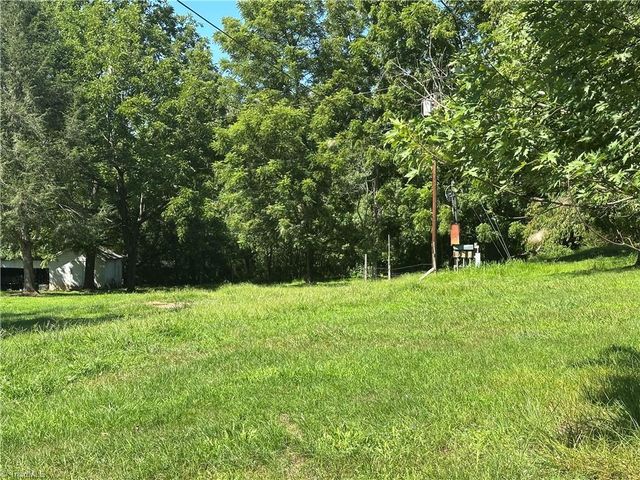 4694 S NC Highway 18, Boomer, NC 28606