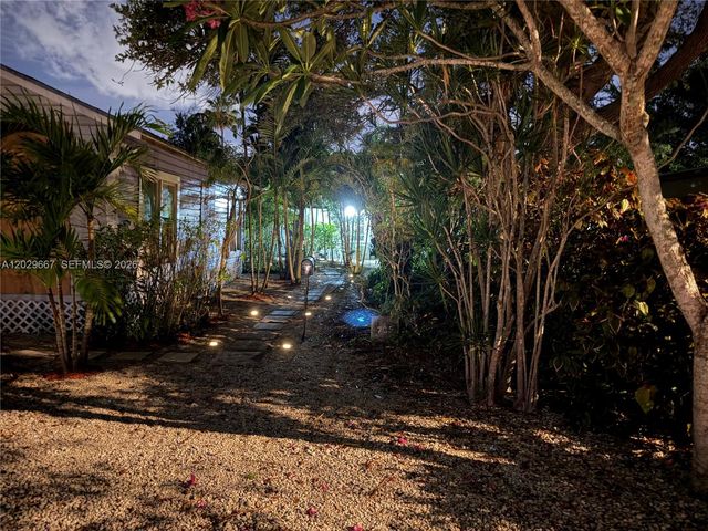 725 SW 2nd Ct 2, Fort Lauderdale, FL 33312
