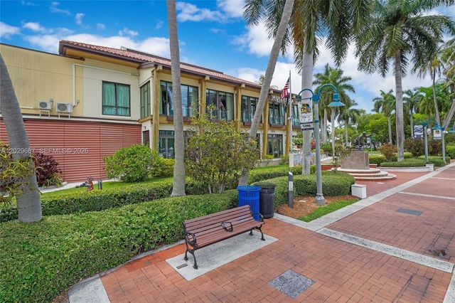 725 SW 2nd Ct 2, Fort Lauderdale, FL 33312