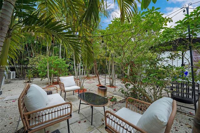 725 SW 2nd Ct 2, Fort Lauderdale, FL 33312