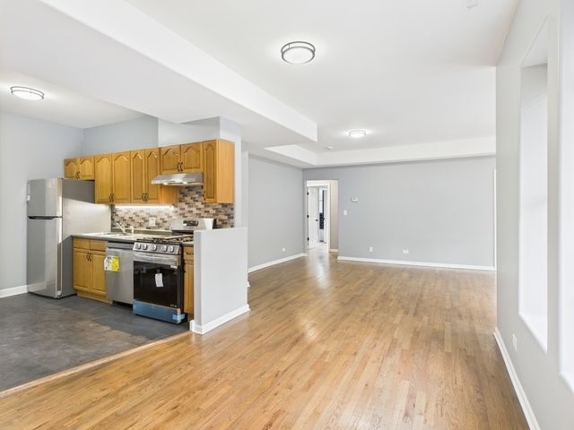 1729 E 67th Street 2E, Chicago, IL 60649