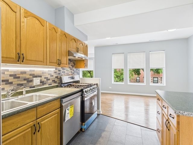 1729 E 67th Street 2E, Chicago, IL 60649