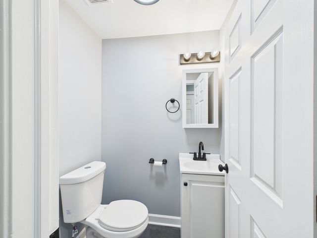 1729 E 67th Street 2E, Chicago, IL 60649