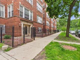 1729 E 67th Street 2E, Chicago, IL 60649