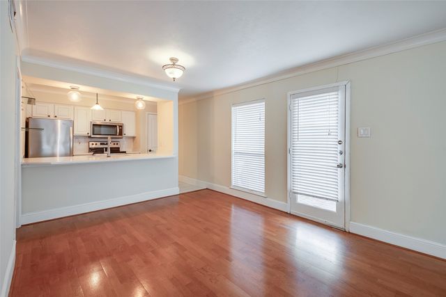 5907 E University Boulevard 101, Dallas, TX 75206