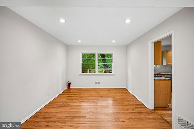 28 PINE KNOLL DR, Lawrence Twp, NJ 08648
