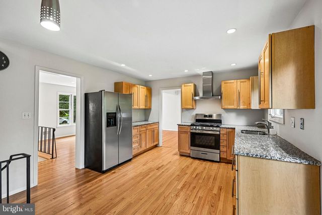 28 PINE KNOLL DR, Lawrence Twp, NJ 08648