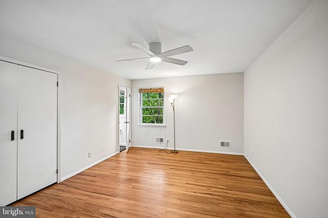 28 PINE KNOLL DR, Lawrence Twp, NJ 08648